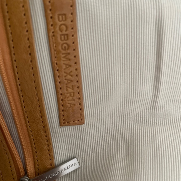 BCBGmaxaria tan leather envelope clutch - Picture 4 of 7